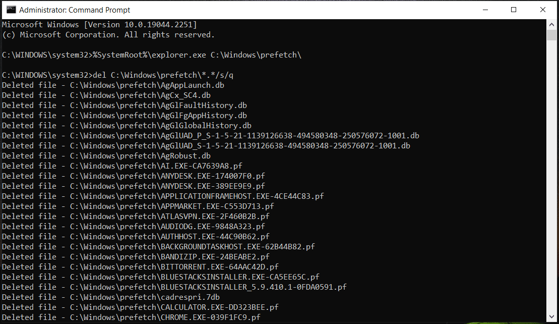 Screenshot showing how to delete prefetch files via CMD.