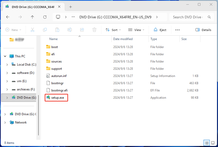 The Windows File Explorer interface showing the mounted Windows ISO file.